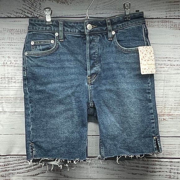 Free People Cadet Blue Women's Size 26 Distressed High Rise jean Shorts - Picture 1 of 8